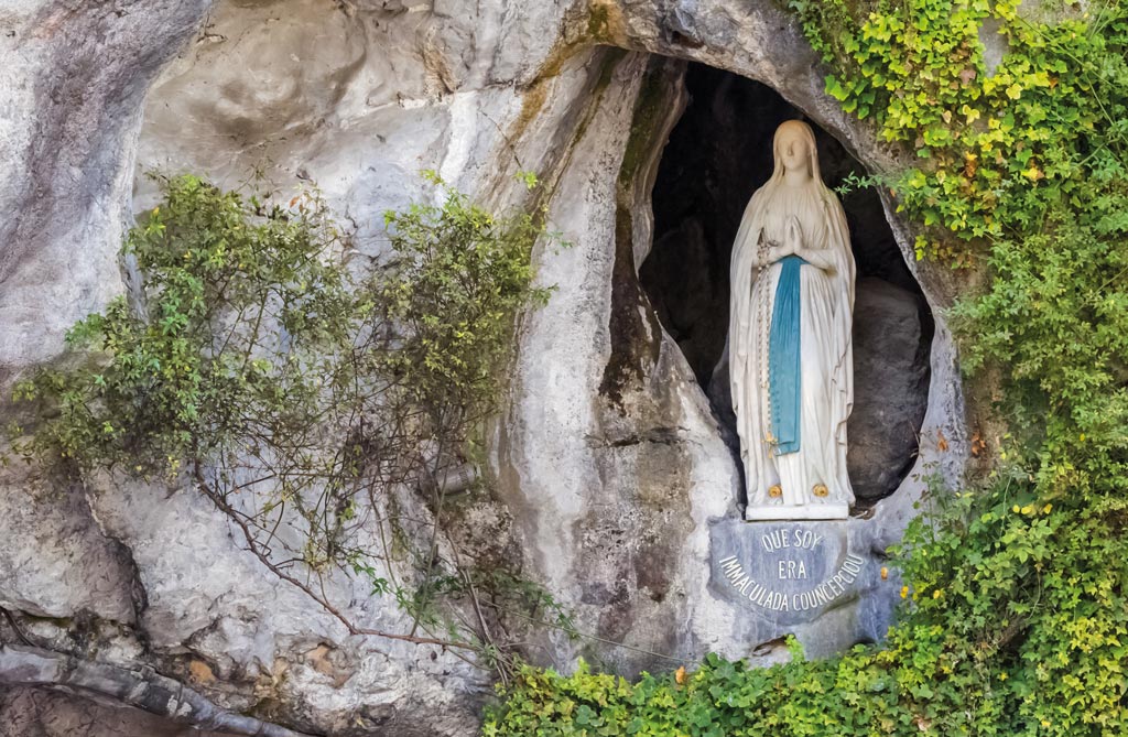 La grotta di Lourdes